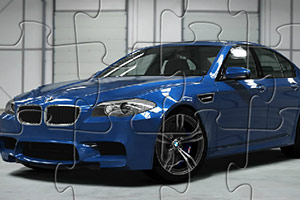 蓝色宝马M5拼图