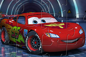 麦昆汽车在隧道