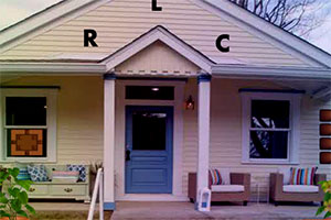 逃出芭比的房子