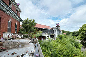 废弃疗养院的逃脱