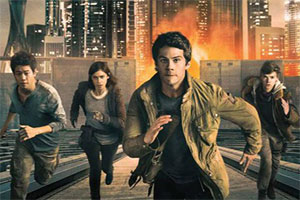 移动迷宫找字母