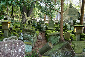 废弃城内城外逃脱17