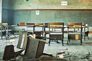 逃离荒废的教室